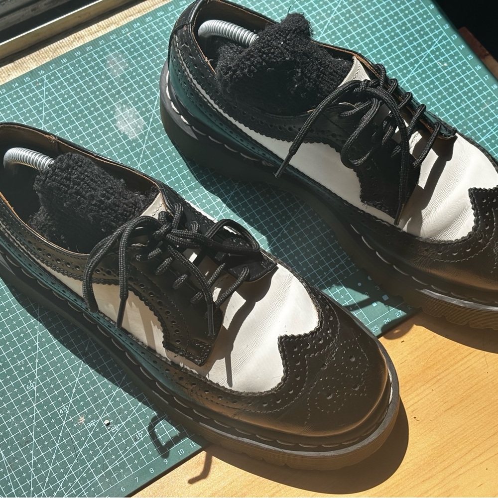Dr. Martens Black and White Men's Oxfords Size 9-  60s style